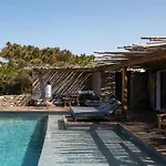 Ikies Of Mykonos לינה וארוחת בוקר 5*