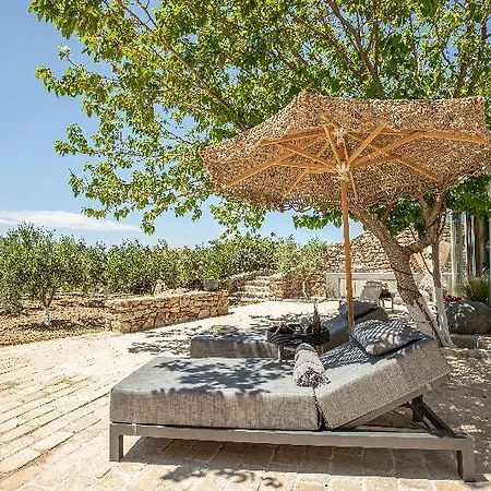 Ikies Of Mykonos Bed & Breakfast 3*