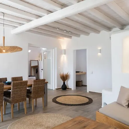 Ikies Of Mykonos B&B 3*