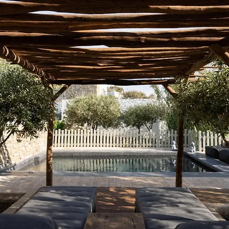 Ikies Of Mykonos B&B 3*