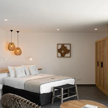 Ikies Of Mykonos B&B 3*