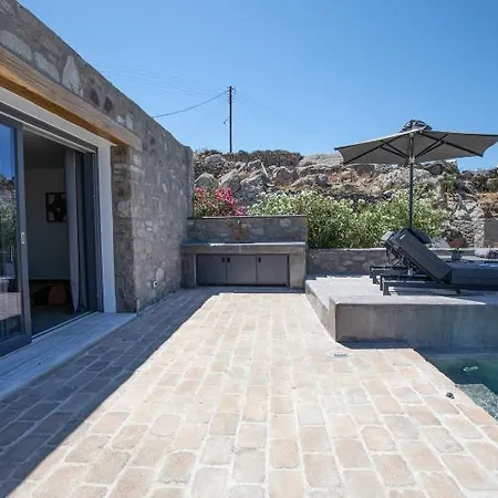 Ikies Of Mykonos Bed and Breakfast