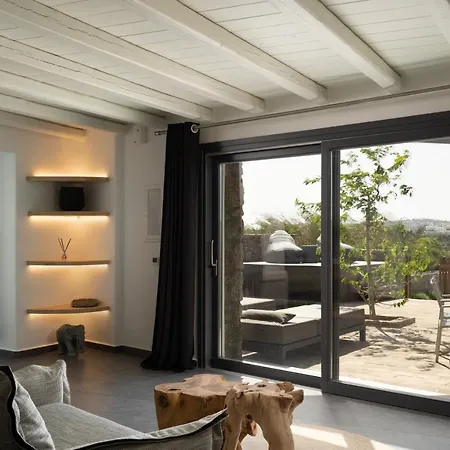 Ikies Of Mykonos Bed and Breakfast 3*
