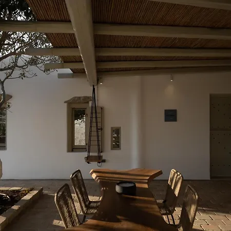 Alojamento de Acomodação e Pequeno-almoço Ikies Of Mykonos