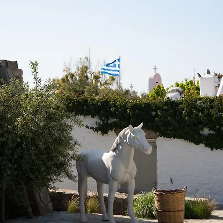 Alojamento de Acomodação e Pequeno-almoço Ikies Of Mykonos Mykonos Town