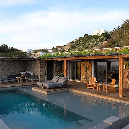 Ikies Of Mykonos Bed & Breakfast 5*